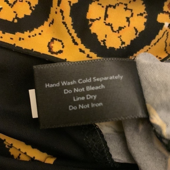 Boston  Proper Black Gold V Neck Faux Wrap Bell Sleeve Top Size XL - Picture 12 of 12